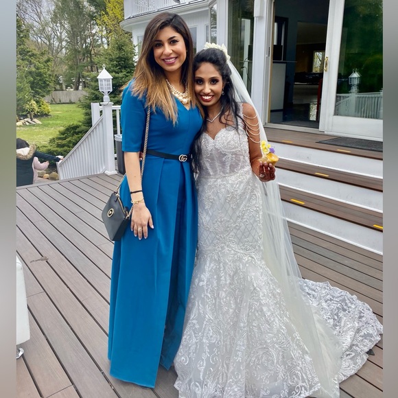 Kay Unger formal Jumpsuit in peacock color size practically new